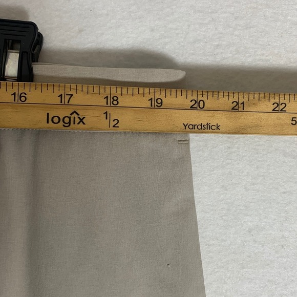 Peter Millar Crown Crafted Golf Pants Men 40x30 Beige Performance Trousers - Picture 9 of 10